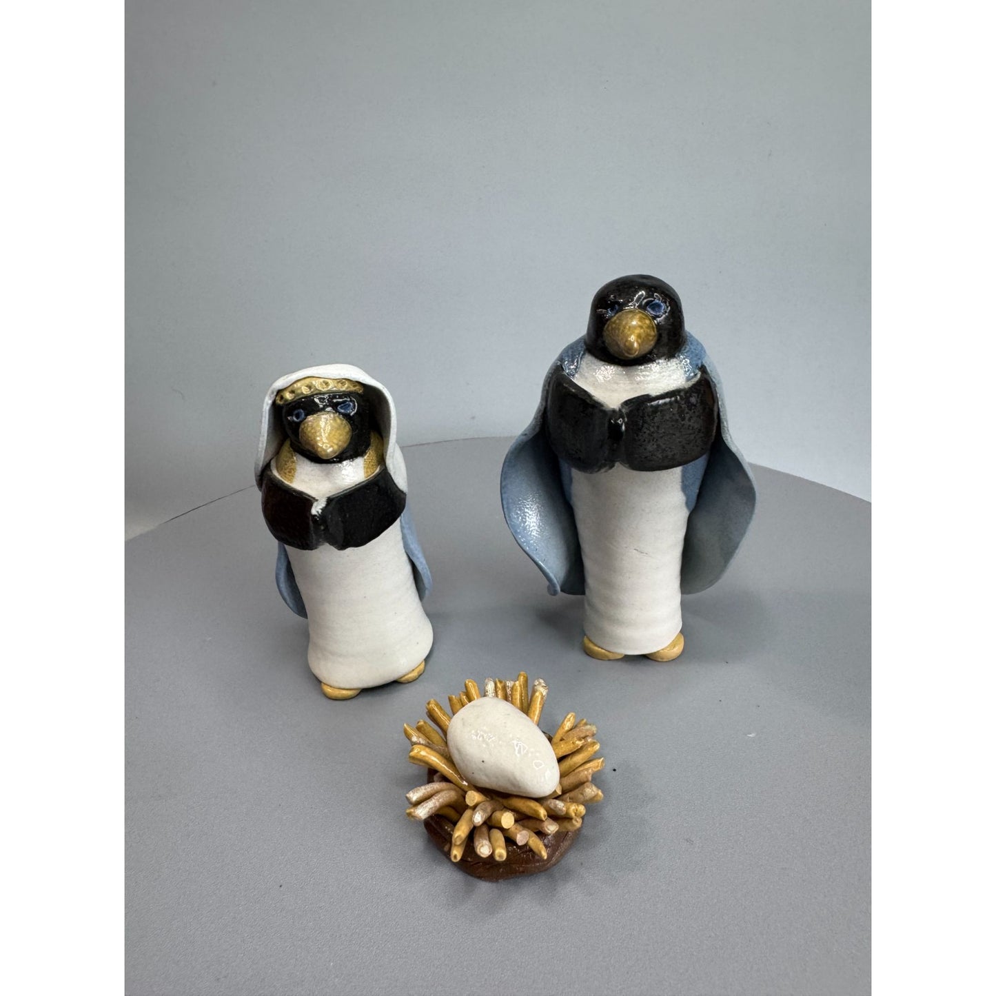 Signed Davis 93 Penguin Nativity Scene Folk Art Mary Joseph Baby Jesus 4" Pottery