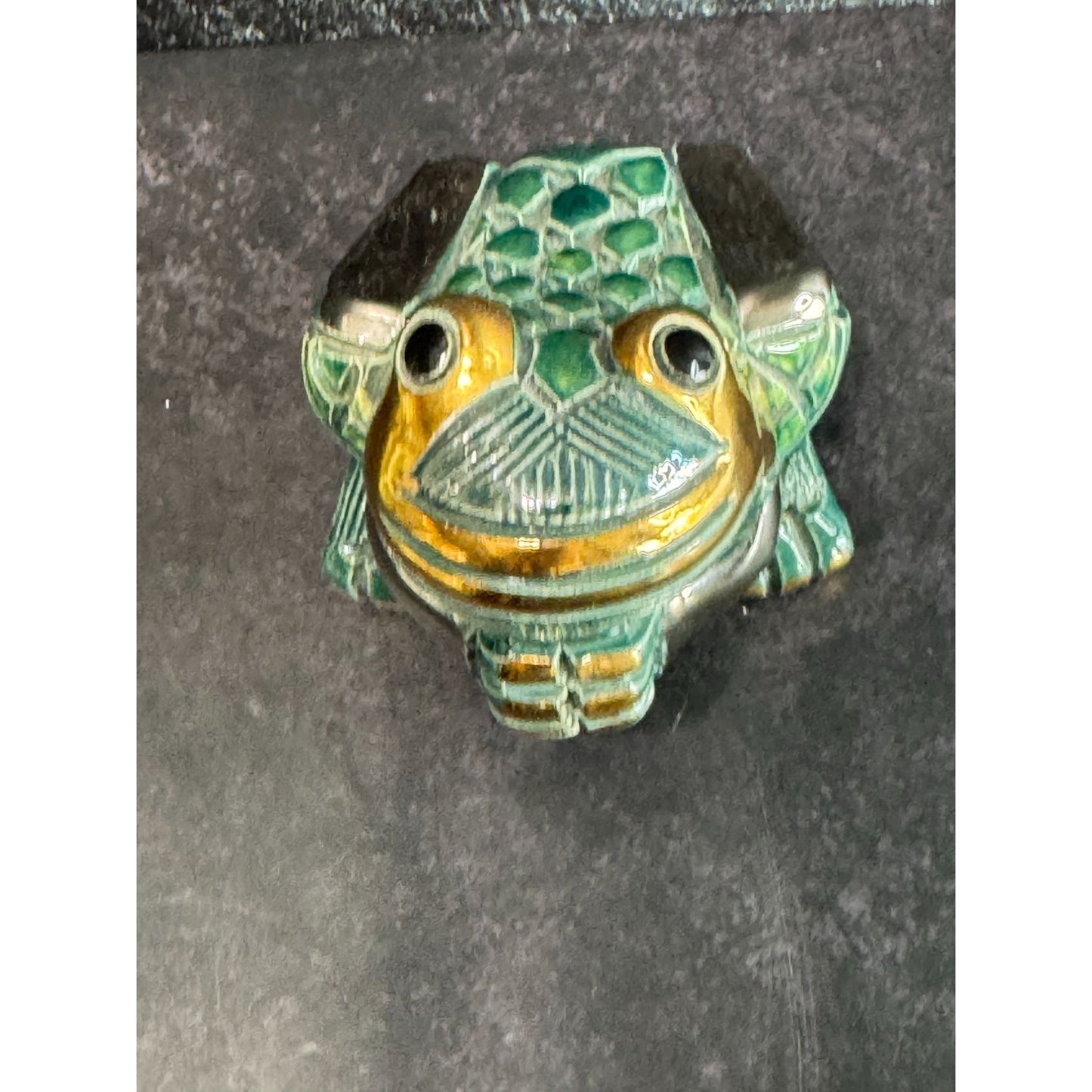 Vintage DeRosa Artesania Rinconada Frog Figurine #713 14K Gold & Platinum Trim Ceramic Uruguay Collectible Decoration